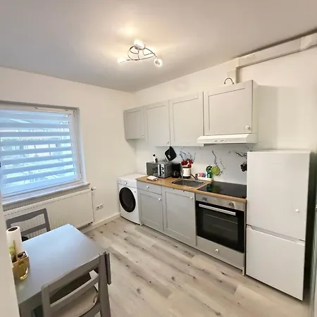 Apartamento 1-zimmer-apartment Mit Garten In Wue-heidingsfeld *
