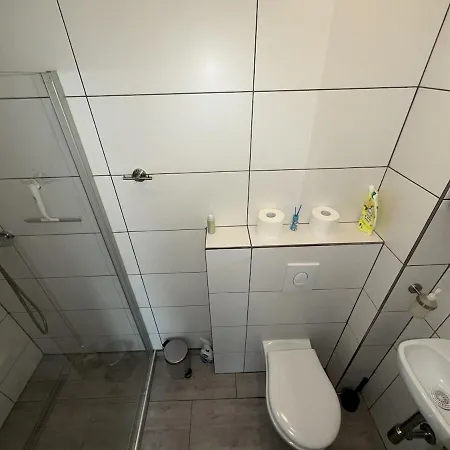 1-zimmer-apartment Mit Garten In Wue-heidingsfeld Wurtzburgo