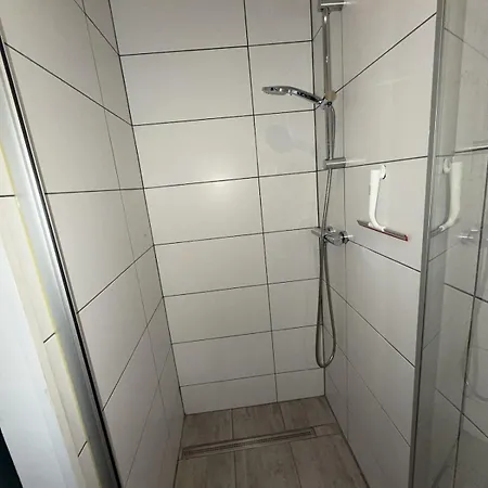 1-zimmer-apartment Mit Garten In Wue-heidingsfeld Apartamento